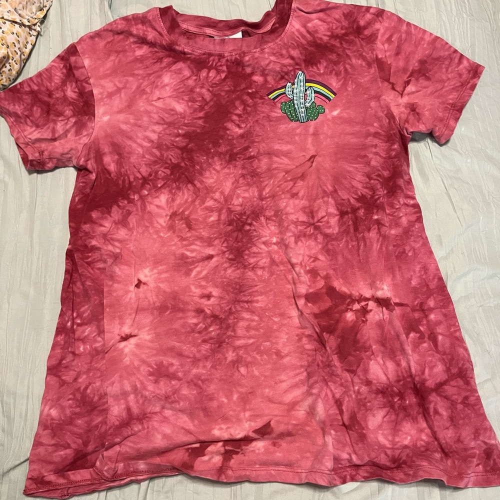 Darkish-pink shirt